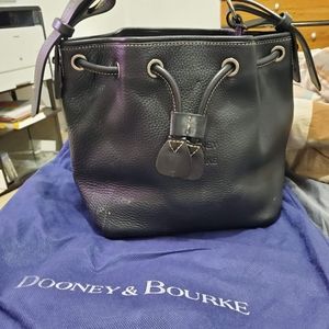 Dooney & Bourke black handbag